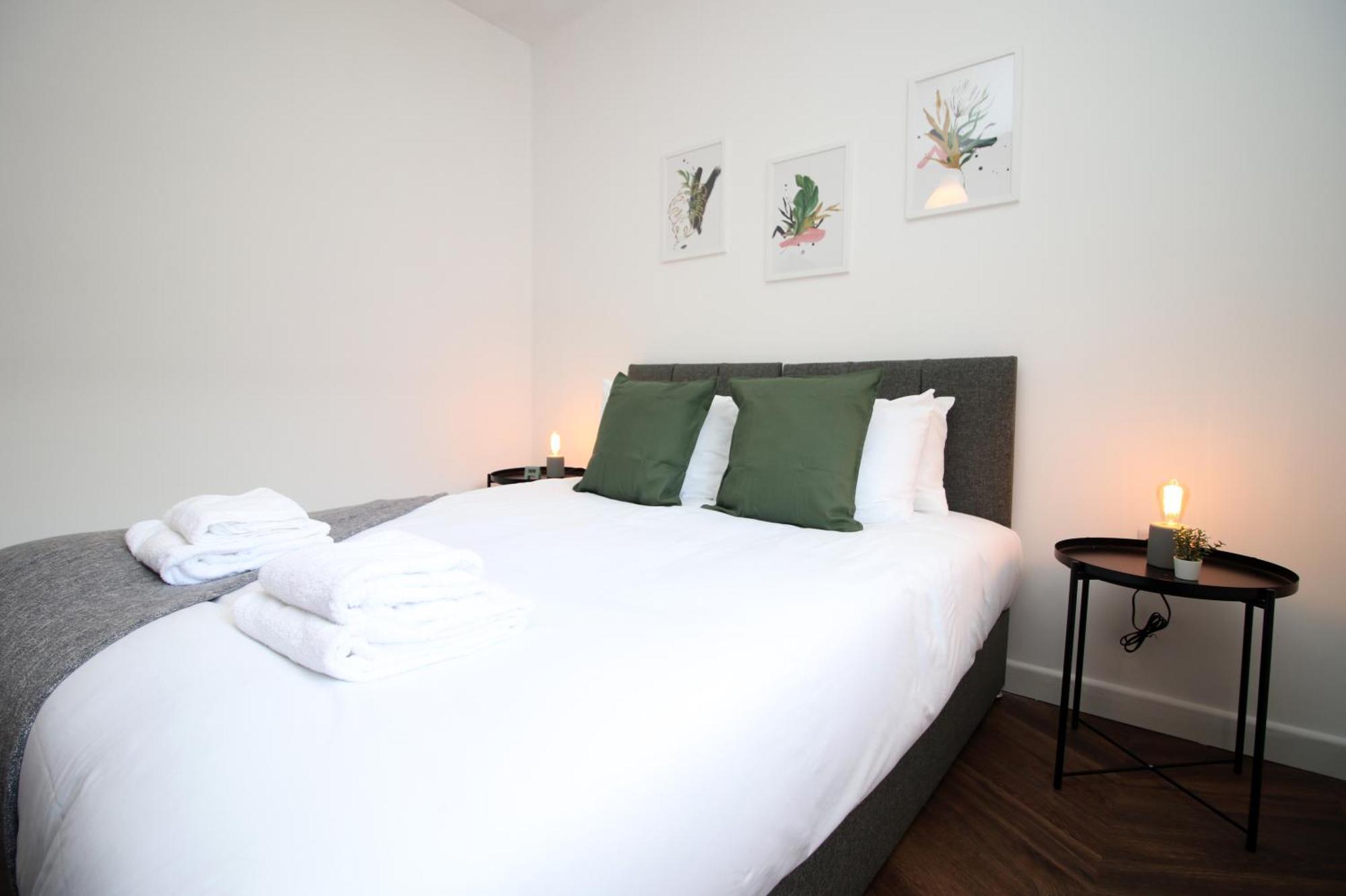 Fully Equipped Kitchen, Parking, City Centre Суонси Экстерьер фото