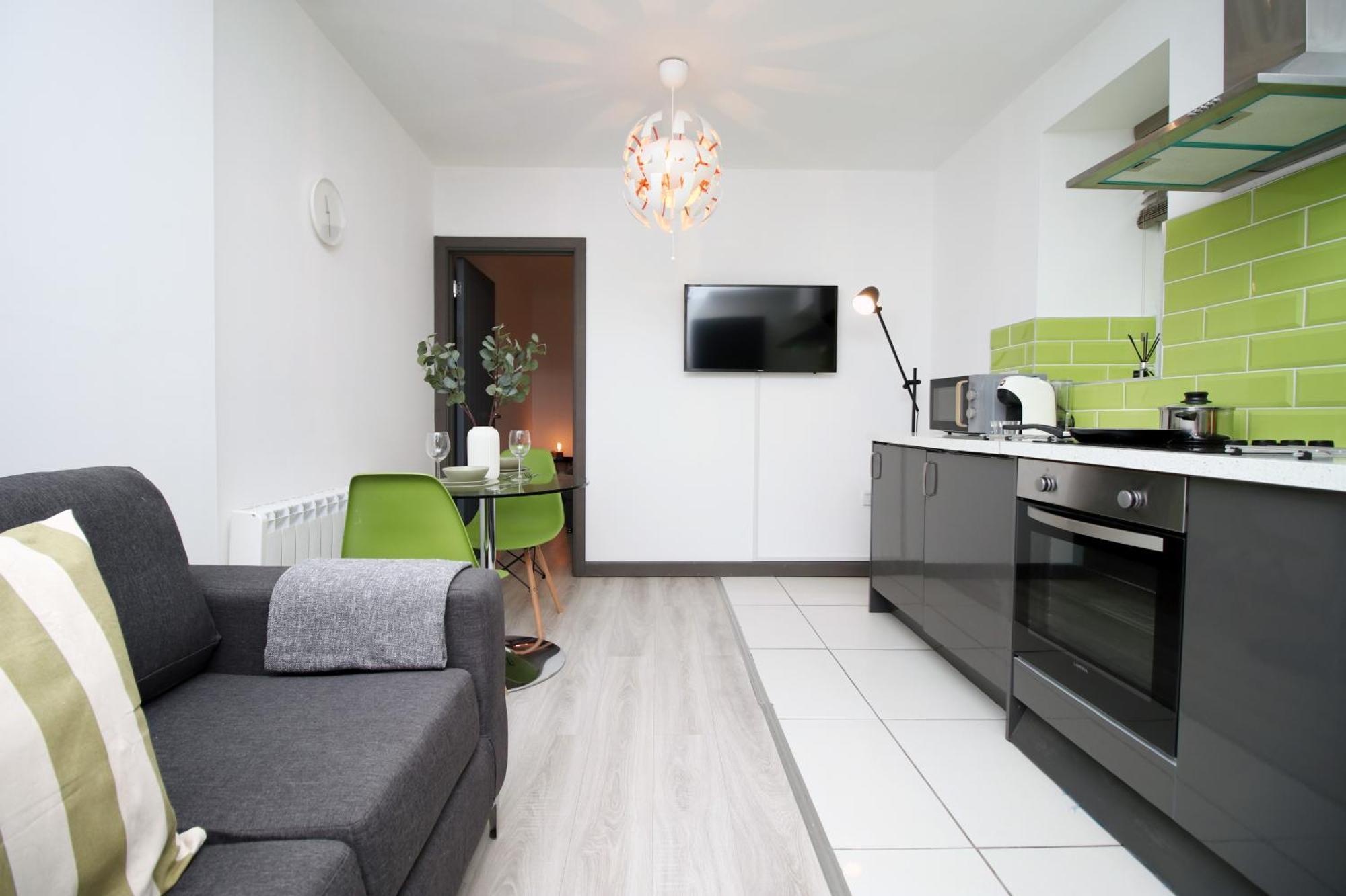 Fully Equipped Kitchen, Parking, City Centre Суонси Экстерьер фото